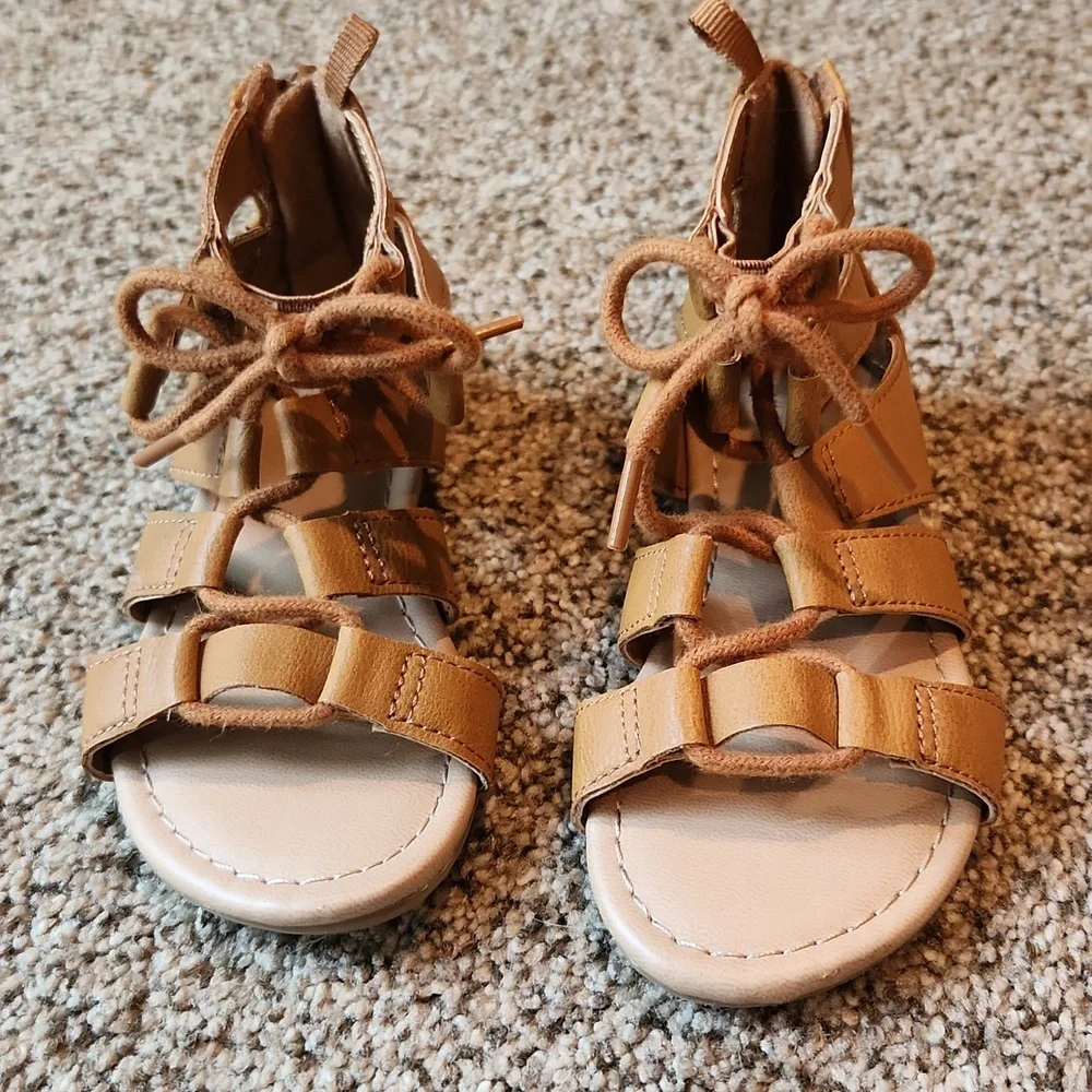 Old Navy | Gladiator Tan Sandals